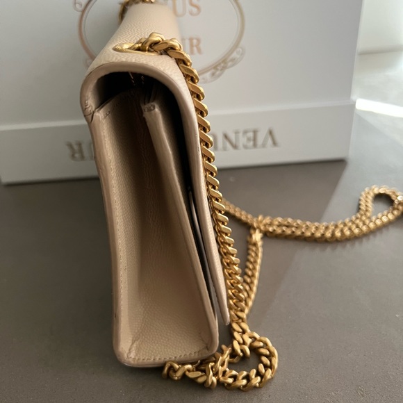 Saint Laurent Small Monogram Kate Bag in Beige - Picture 9 of 11